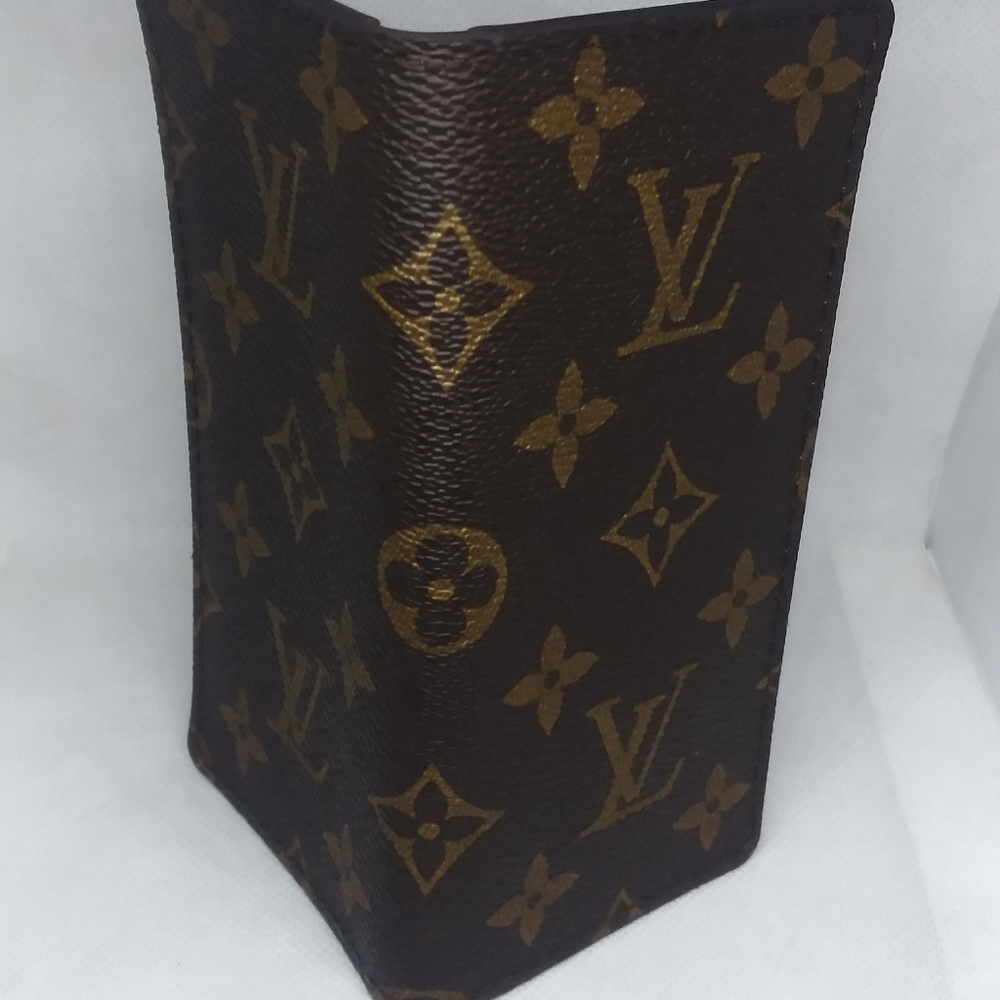 Woman's  purse & wallet